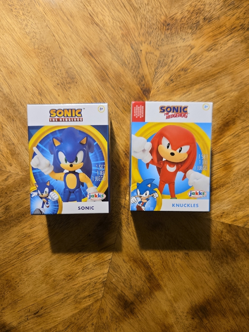 Sonic The Hedgehog And Knuckles Mini Collectible Figurines